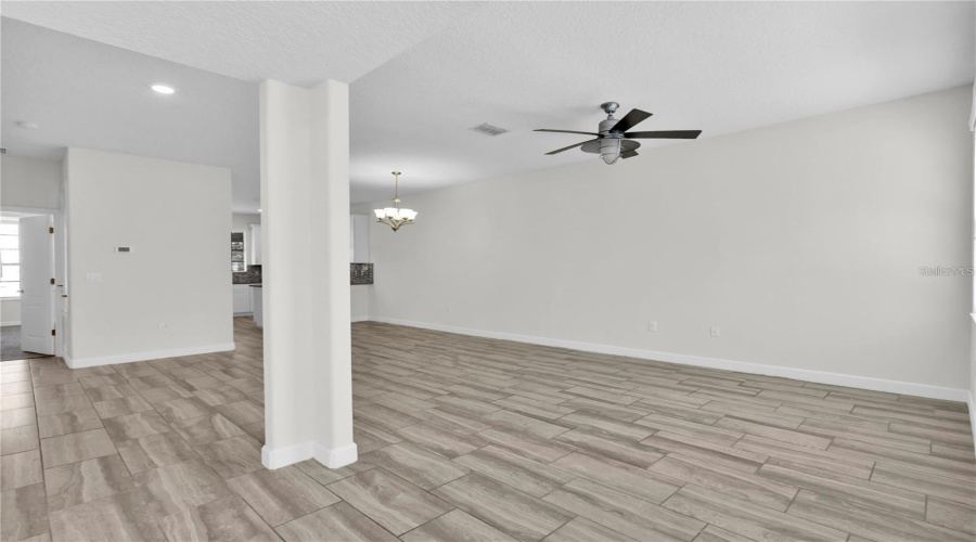 DAVENPORT, Florida 33896, 4 Bedrooms Bedrooms, ,2 BathroomsBathrooms,Residential,For Sale,OVERPOOL,0,MFRS5138383