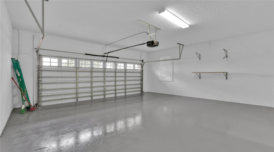 DAVENPORT, Florida 33896, 4 Bedrooms Bedrooms, ,2 BathroomsBathrooms,Residential,For Sale,OVERPOOL,0,MFRS5138383