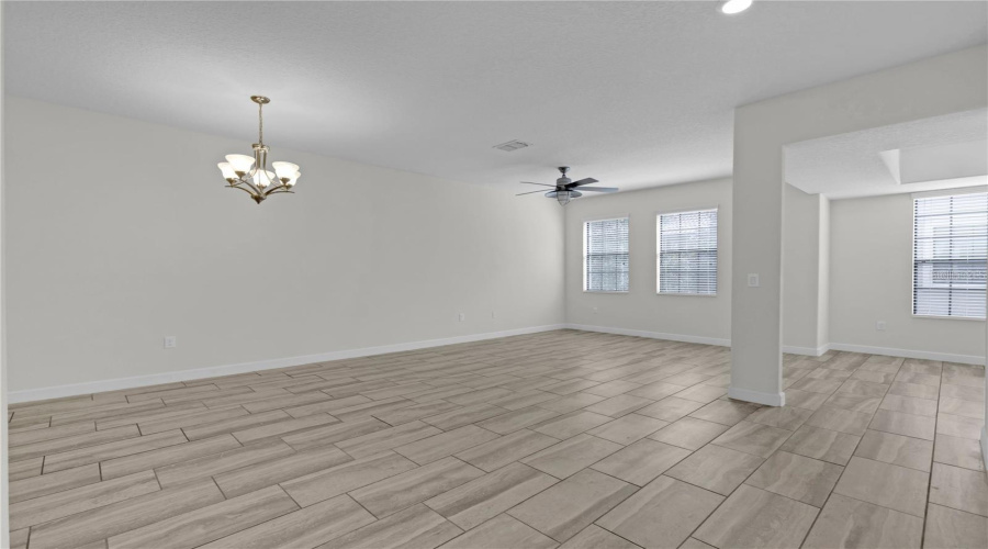 DAVENPORT, Florida 33896, 4 Bedrooms Bedrooms, ,2 BathroomsBathrooms,Residential,For Sale,OVERPOOL,0,MFRS5138383