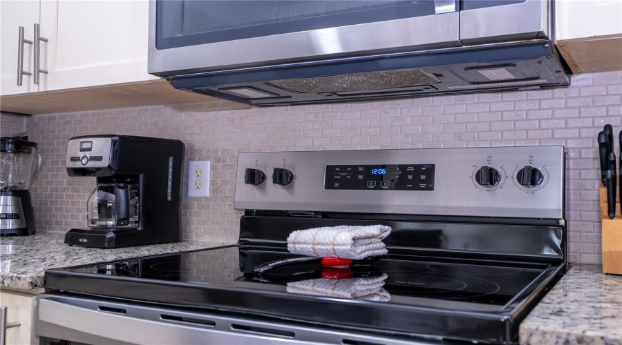 KISSIMMEE, Florida 34747, 4 Bedrooms Bedrooms, ,3 BathroomsBathrooms,Residential,For Sale,SHINE,0,MFRO6341857