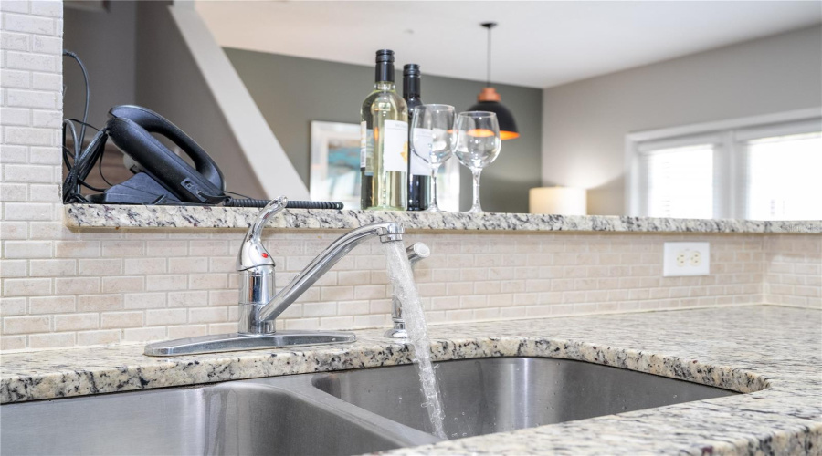 KISSIMMEE, Florida 34747, 4 Bedrooms Bedrooms, ,3 BathroomsBathrooms,Residential,For Sale,SHINE,0,MFRO6341857