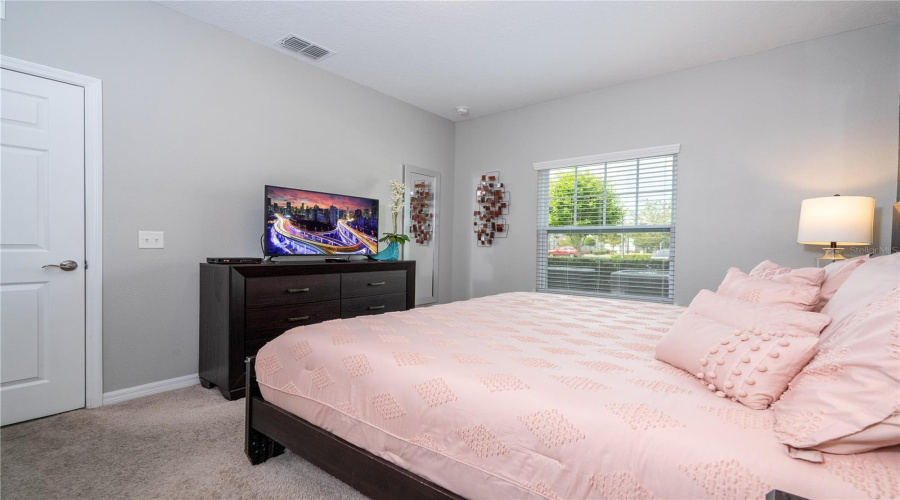 KISSIMMEE, Florida 34747, 4 Bedrooms Bedrooms, ,3 BathroomsBathrooms,Residential,For Sale,SHINE,0,MFRO6341857