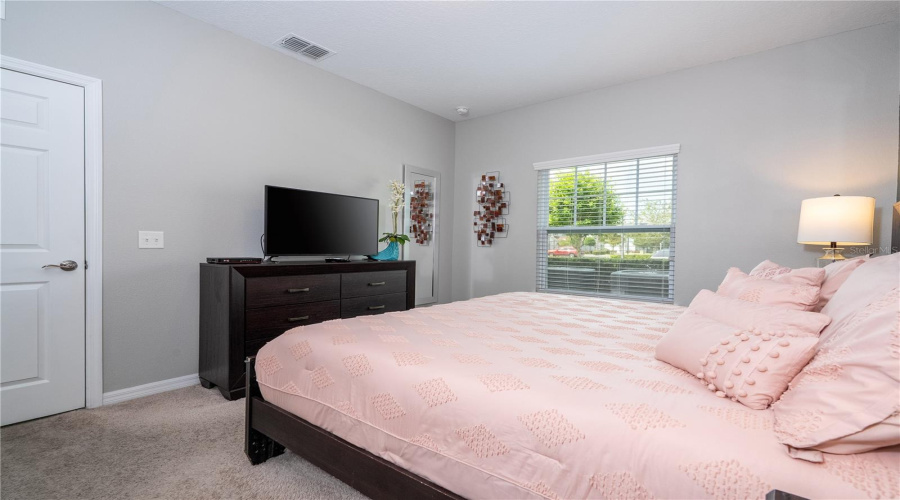 KISSIMMEE, Florida 34747, 4 Bedrooms Bedrooms, ,3 BathroomsBathrooms,Residential,For Sale,SHINE,0,MFRO6341857