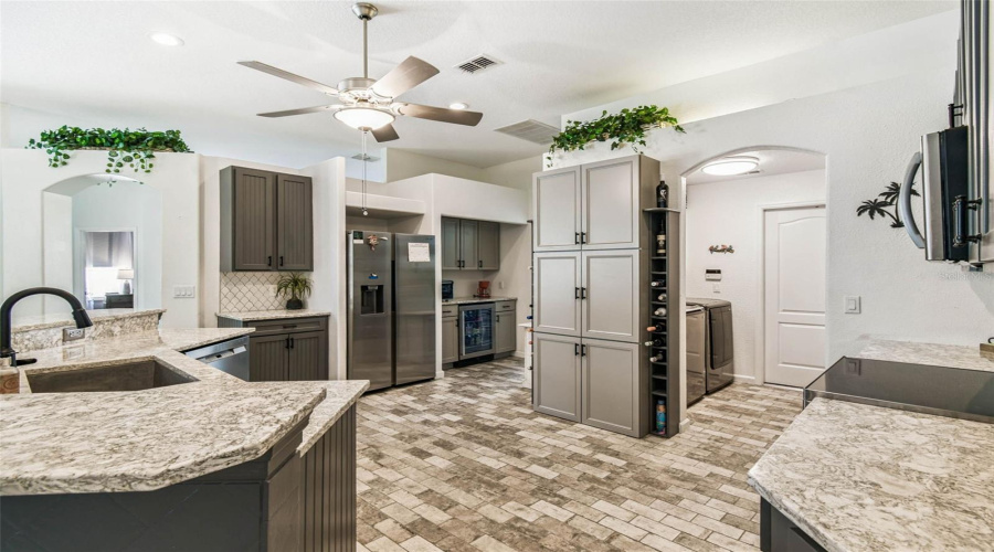 DAVENPORT, Florida 33897, 4 Bedrooms Bedrooms, ,3 BathroomsBathrooms,Residential,For Sale,PRESTWICK,0,MFRO6319067