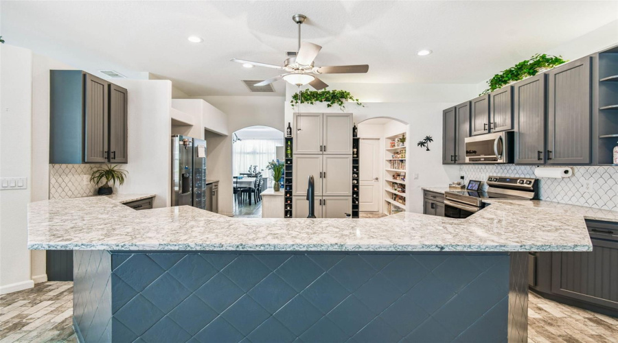 DAVENPORT, Florida 33897, 4 Bedrooms Bedrooms, ,3 BathroomsBathrooms,Residential,For Sale,PRESTWICK,0,MFRO6319067