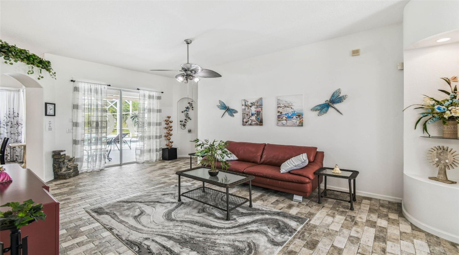 DAVENPORT, Florida 33897, 4 Bedrooms Bedrooms, ,3 BathroomsBathrooms,Residential,For Sale,PRESTWICK,0,MFRO6319067