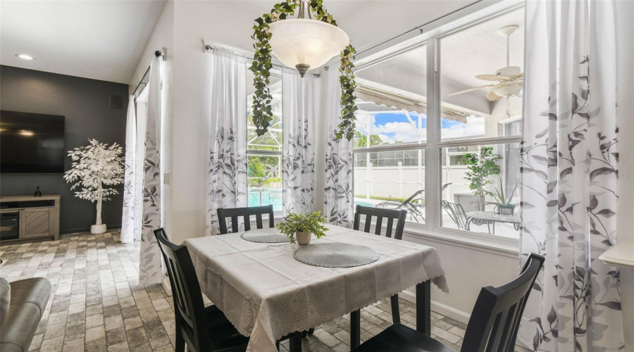 DAVENPORT, Florida 33897, 4 Bedrooms Bedrooms, ,3 BathroomsBathrooms,Residential,For Sale,PRESTWICK,0,MFRO6319067