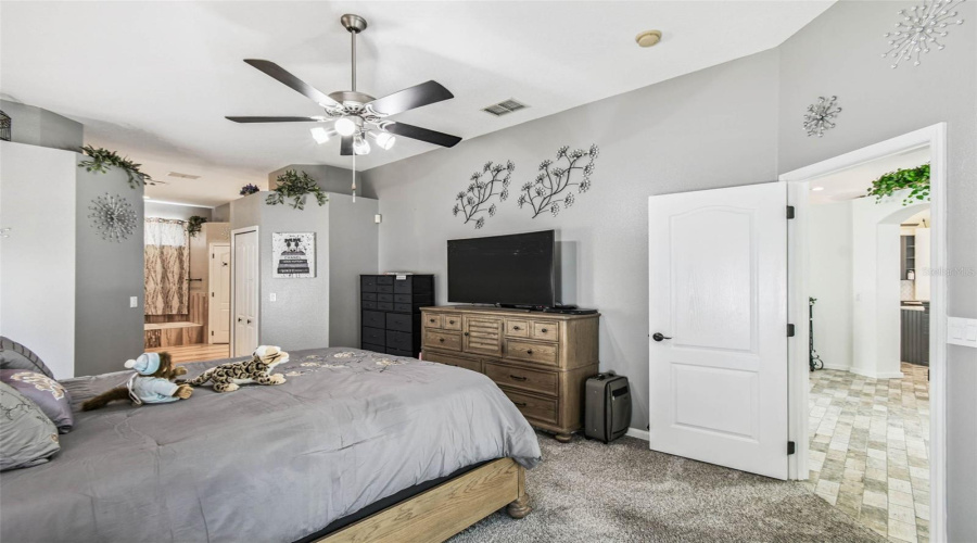 DAVENPORT, Florida 33897, 4 Bedrooms Bedrooms, ,3 BathroomsBathrooms,Residential,For Sale,PRESTWICK,0,MFRO6319067