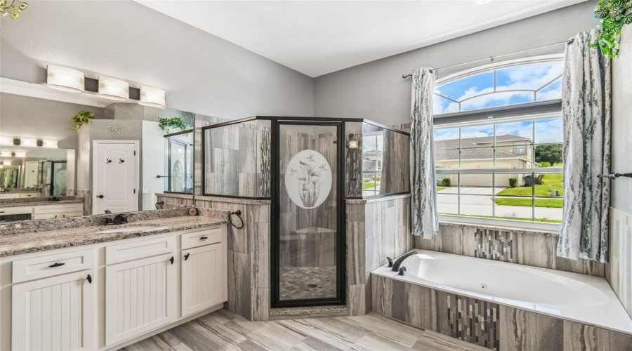 DAVENPORT, Florida 33897, 4 Bedrooms Bedrooms, ,3 BathroomsBathrooms,Residential,For Sale,PRESTWICK,0,MFRO6319067