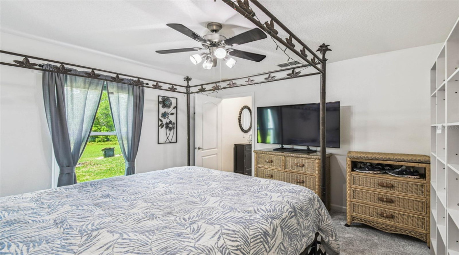 DAVENPORT, Florida 33897, 4 Bedrooms Bedrooms, ,3 BathroomsBathrooms,Residential,For Sale,PRESTWICK,0,MFRO6319067