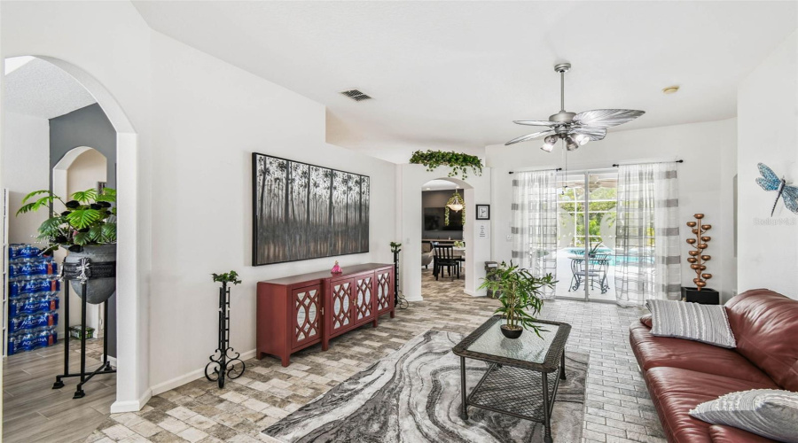 DAVENPORT, Florida 33897, 4 Bedrooms Bedrooms, ,3 BathroomsBathrooms,Residential,For Sale,PRESTWICK,0,MFRO6319067