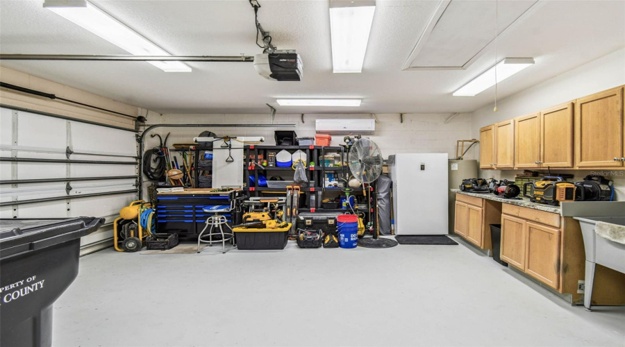 DAVENPORT, Florida 33897, 4 Bedrooms Bedrooms, ,3 BathroomsBathrooms,Residential,For Sale,PRESTWICK,0,MFRO6319067