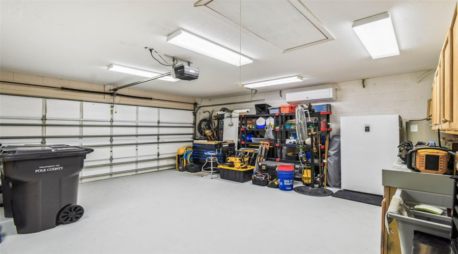 DAVENPORT, Florida 33897, 4 Bedrooms Bedrooms, ,3 BathroomsBathrooms,Residential,For Sale,PRESTWICK,0,MFRO6319067