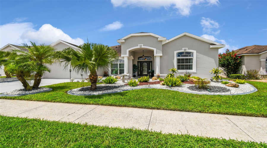 DAVENPORT, Florida 33897, 4 Bedrooms Bedrooms, ,3 BathroomsBathrooms,Residential,For Sale,PRESTWICK,0,MFRO6319067