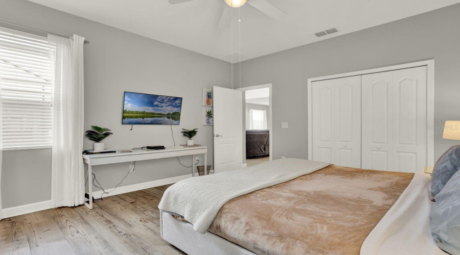 KISSIMMEE, Florida 34747, 5 Bedrooms Bedrooms, ,5 BathroomsBathrooms,Residential,For Sale,BEACH PALM,0,MFRO6343389