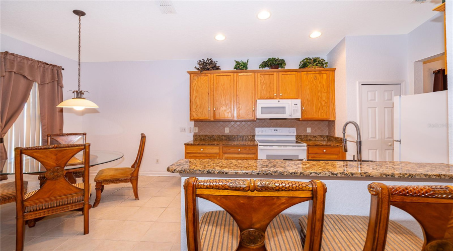 KISSIMMEE, Florida 34746, 3 Bedrooms Bedrooms, ,2 BathroomsBathrooms,Residential,For Sale,MEADOW OAK,0,MFRO6360382