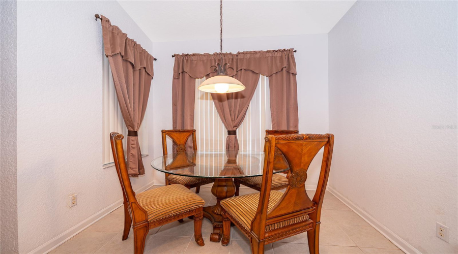 KISSIMMEE, Florida 34746, 3 Bedrooms Bedrooms, ,2 BathroomsBathrooms,Residential,For Sale,MEADOW OAK,0,MFRO6360382