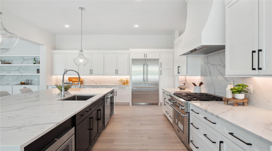 ORLANDO, Florida 32836, 6 Bedrooms Bedrooms, ,5 BathroomsBathrooms,Residential,For Sale,SHEEN SOUND,0,MFRO6318176