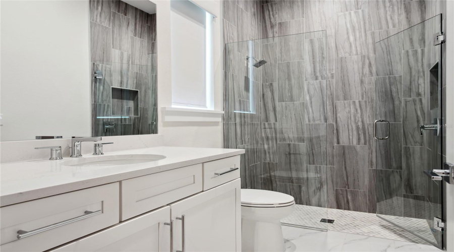 ORLANDO, Florida 32836, 6 Bedrooms Bedrooms, ,5 BathroomsBathrooms,Residential,For Sale,SHEEN SOUND,0,MFRO6318176