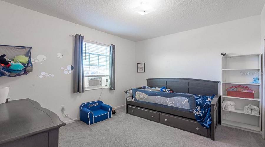 DAVENPORT, Florida 33837, 4 Bedrooms Bedrooms, ,3 BathroomsBathrooms,Residential,For Sale,SAPPHIRE,0,MFRTB8447441