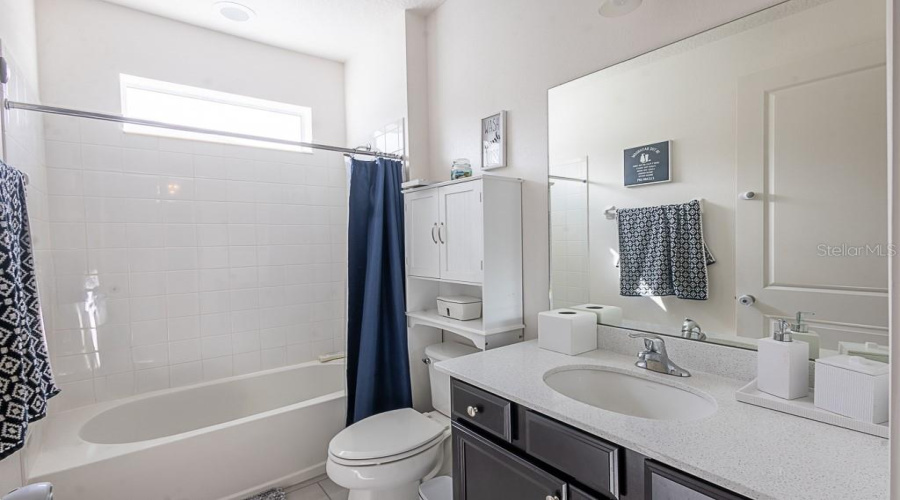 DAVENPORT, Florida 33837, 4 Bedrooms Bedrooms, ,3 BathroomsBathrooms,Residential,For Sale,SAPPHIRE,0,MFRTB8447441