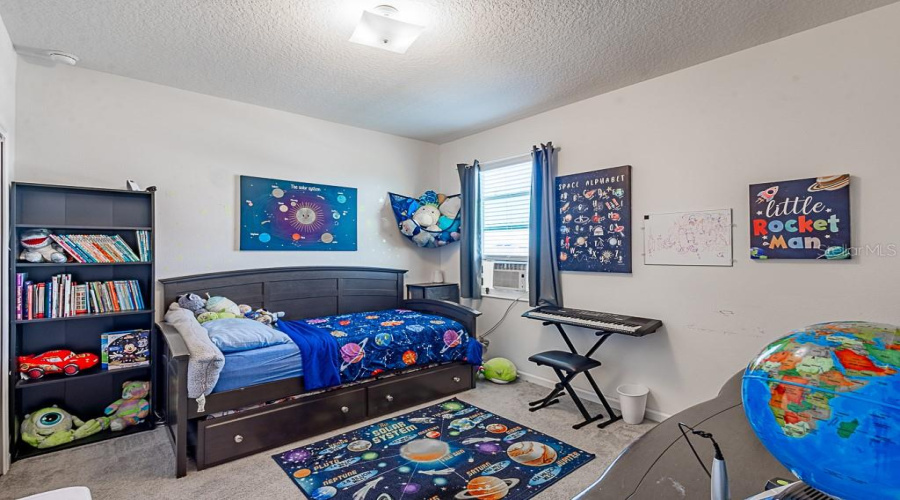 DAVENPORT, Florida 33837, 4 Bedrooms Bedrooms, ,3 BathroomsBathrooms,Residential,For Sale,SAPPHIRE,0,MFRTB8447441