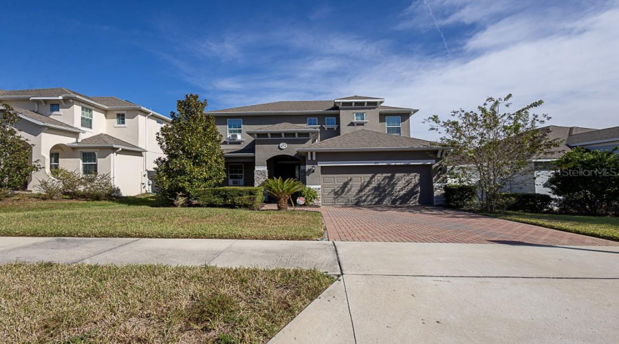 DAVENPORT, Florida 33837, 4 Bedrooms Bedrooms, ,3 BathroomsBathrooms,Residential,For Sale,SAPPHIRE,0,MFRTB8447441