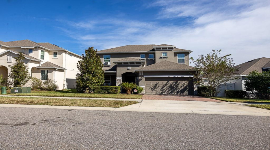 DAVENPORT, Florida 33837, 4 Bedrooms Bedrooms, ,3 BathroomsBathrooms,Residential,For Sale,SAPPHIRE,0,MFRTB8447441