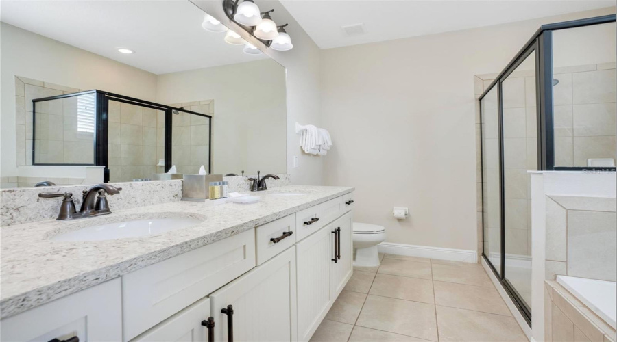 KISSIMMEE, Florida 34747, 9 Bedrooms Bedrooms, ,8 BathroomsBathrooms,Residential,For Sale,FAIRFAX,0,MFRO6359071