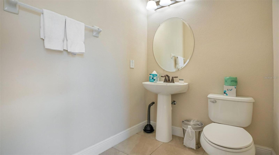 KISSIMMEE, Florida 34747, 9 Bedrooms Bedrooms, ,8 BathroomsBathrooms,Residential,For Sale,FAIRFAX,0,MFRO6359071