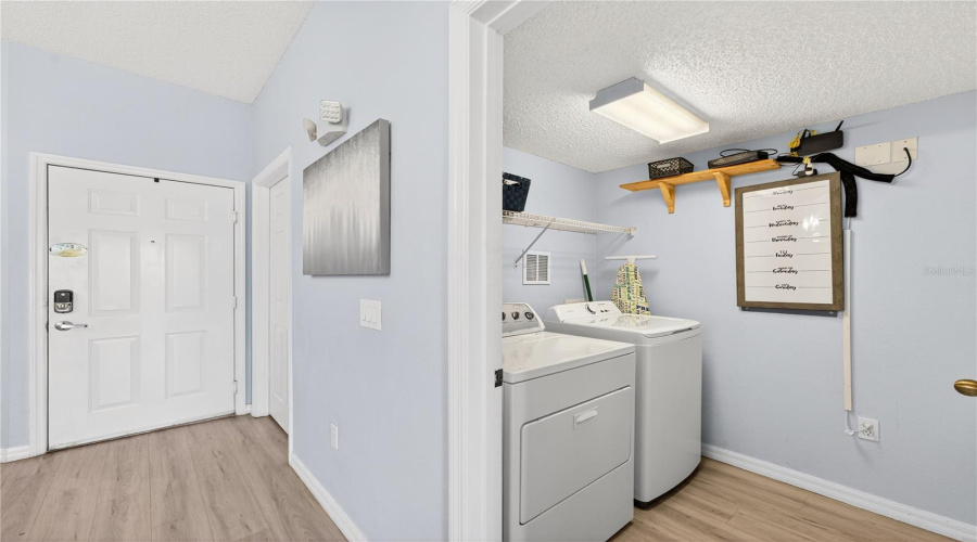 KISSIMMEE, Florida 34746, 3 Bedrooms Bedrooms, ,2 BathroomsBathrooms,Residential,For Sale,POMPANO BEACH DR,0,MFRO6360242