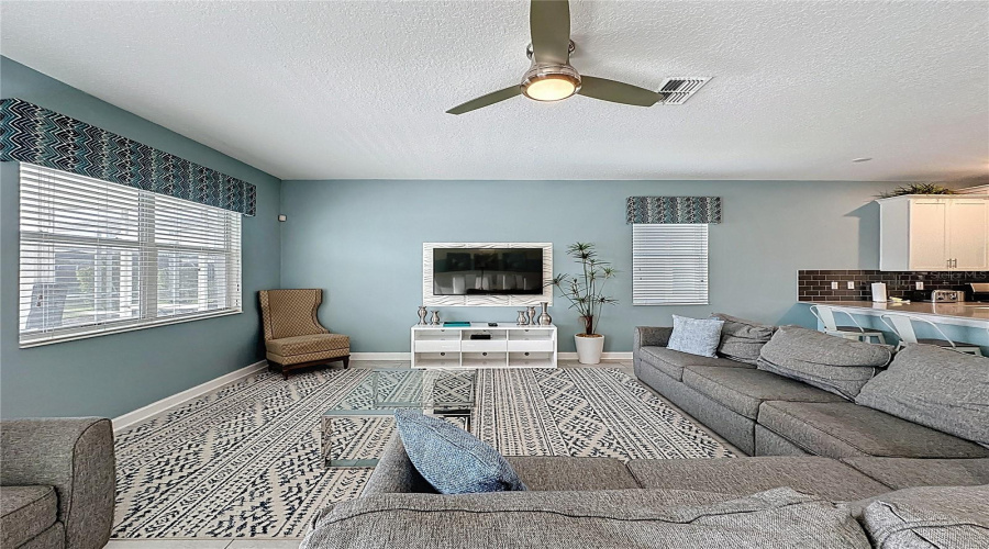 DAVENPORT, Florida 33896, 8 Bedrooms Bedrooms, ,5 BathroomsBathrooms,Residential,For Sale,STINGER,0,MFRS5137916