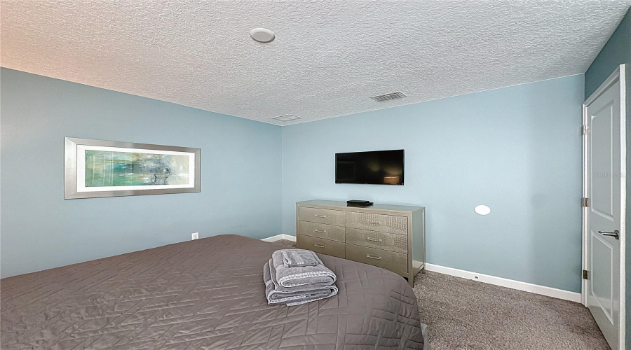 DAVENPORT, Florida 33896, 8 Bedrooms Bedrooms, ,5 BathroomsBathrooms,Residential,For Sale,STINGER,0,MFRS5137916