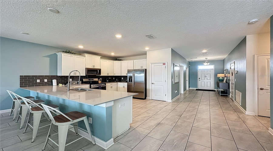 DAVENPORT, Florida 33896, 8 Bedrooms Bedrooms, ,5 BathroomsBathrooms,Residential,For Sale,STINGER,0,MFRS5137916