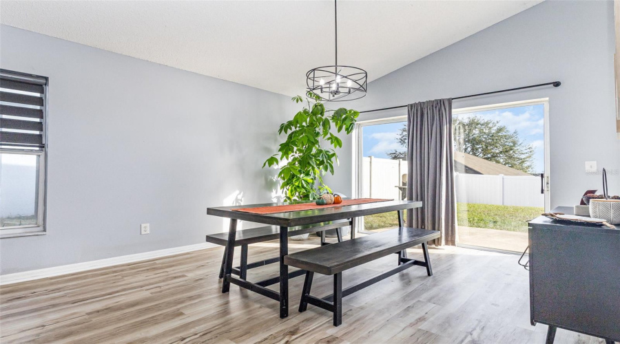 DAVENPORT, Florida 33897, 4 Bedrooms Bedrooms, ,2 BathroomsBathrooms,Residential,For Sale,SOMERSET,0,MFRTB8446901