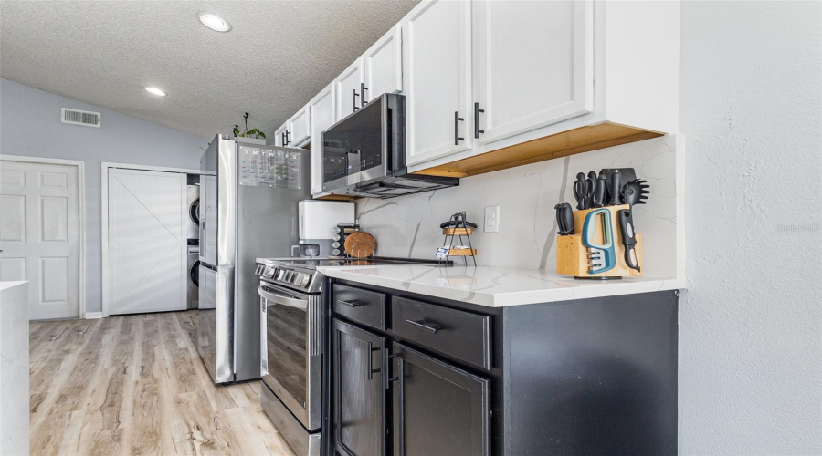 DAVENPORT, Florida 33897, 4 Bedrooms Bedrooms, ,2 BathroomsBathrooms,Residential,For Sale,SOMERSET,0,MFRTB8446901