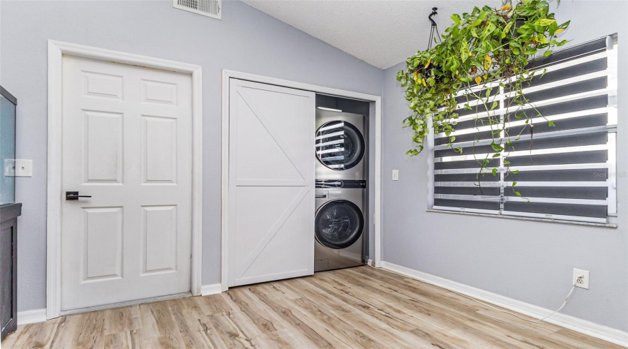 DAVENPORT, Florida 33897, 4 Bedrooms Bedrooms, ,2 BathroomsBathrooms,Residential,For Sale,SOMERSET,0,MFRTB8446901