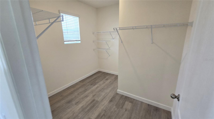 DAVENPORT, Florida 33837, 5 Bedrooms Bedrooms, ,3 BathroomsBathrooms,Residential,For Sale,ROSYDALE,0,MFRS5136492