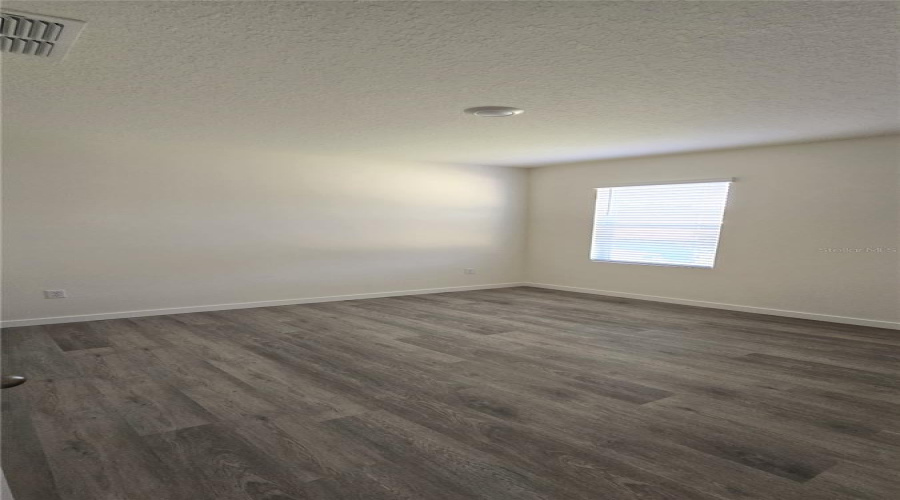 DAVENPORT, Florida 33837, 5 Bedrooms Bedrooms, ,3 BathroomsBathrooms,Residential,For Sale,ROSYDALE,0,MFRS5136492