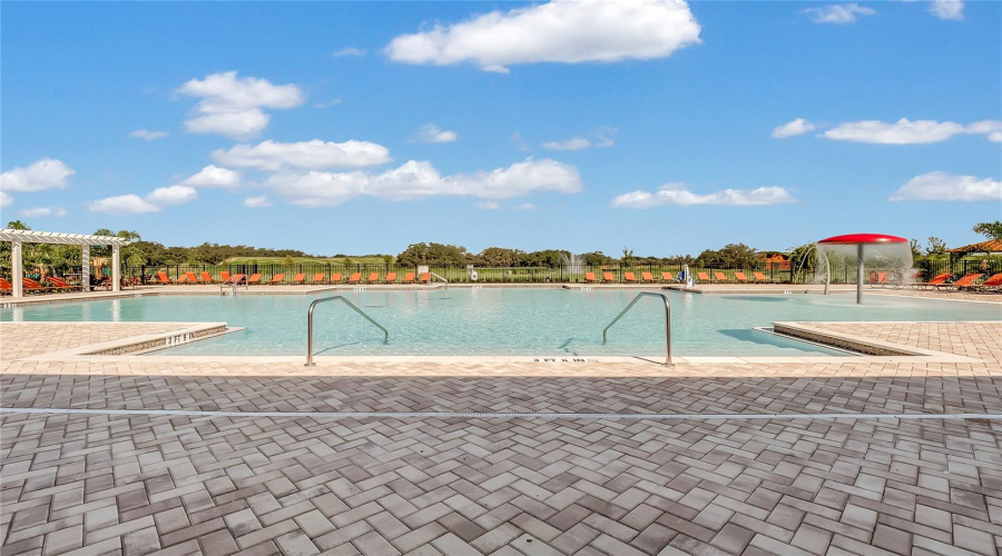 DAVENPORT, Florida 33837, 5 Bedrooms Bedrooms, ,3 BathroomsBathrooms,Residential,For Sale,ROSYDALE,0,MFRS5136492