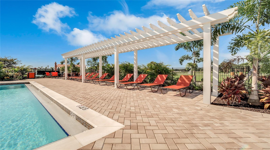 DAVENPORT, Florida 33837, 5 Bedrooms Bedrooms, ,3 BathroomsBathrooms,Residential,For Sale,ROSYDALE,0,MFRS5136492