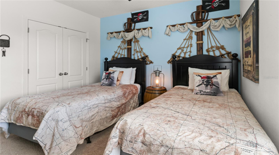 3rd bedroom. (Pirates)