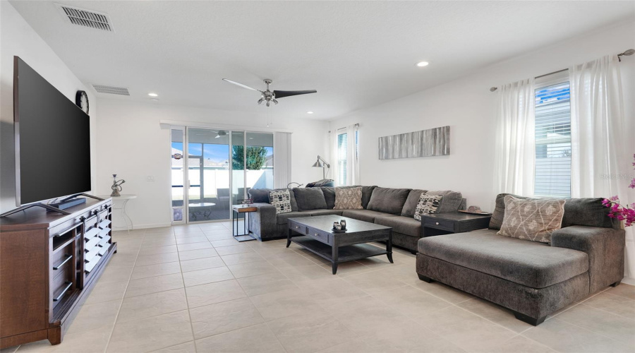 DAVENPORT, Florida 33837, 4 Bedrooms Bedrooms, ,3 BathroomsBathrooms,Residential,For Sale,ROSEDALE,0,MFRO6360400