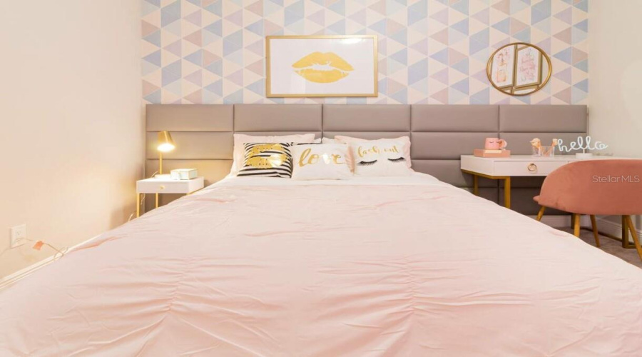 KISSIMMEE, Florida 34747, 6 Bedrooms Bedrooms, ,6 BathroomsBathrooms,Residential,For Sale,SOUTHFIELD,0,MFRO6360341