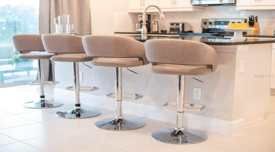 KISSIMMEE, Florida 34747, 6 Bedrooms Bedrooms, ,6 BathroomsBathrooms,Residential,For Sale,SOUTHFIELD,0,MFRO6360341