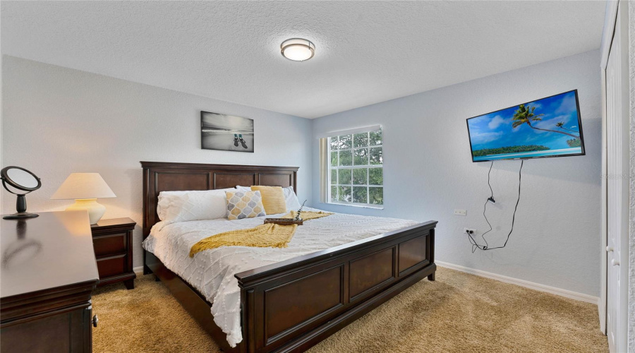 DAVENPORT, Florida 33837, 5 Bedrooms Bedrooms, ,3 BathroomsBathrooms,Residential,For Sale,BIRKDALE,0,MFRS5138496