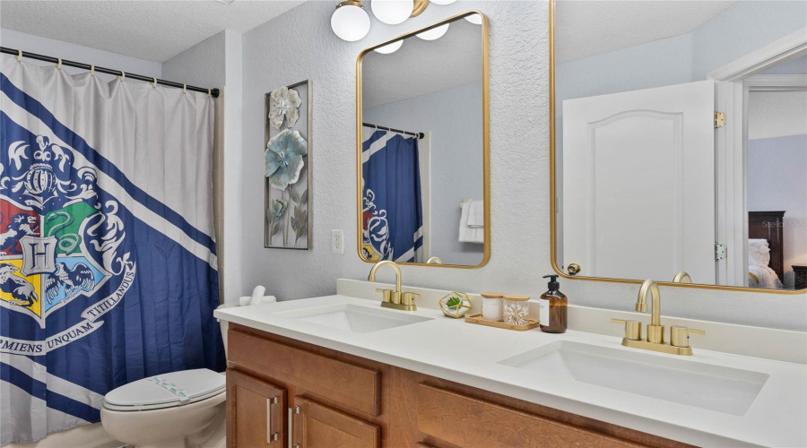 DAVENPORT, Florida 33837, 5 Bedrooms Bedrooms, ,3 BathroomsBathrooms,Residential,For Sale,BIRKDALE,0,MFRS5138496