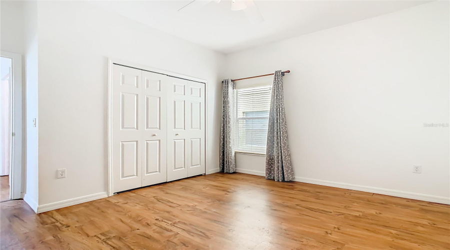 DAVENPORT, Florida 33897, 5 Bedrooms Bedrooms, ,3 BathroomsBathrooms,Residential,For Sale,MOORGATE,0,MFRO6348372