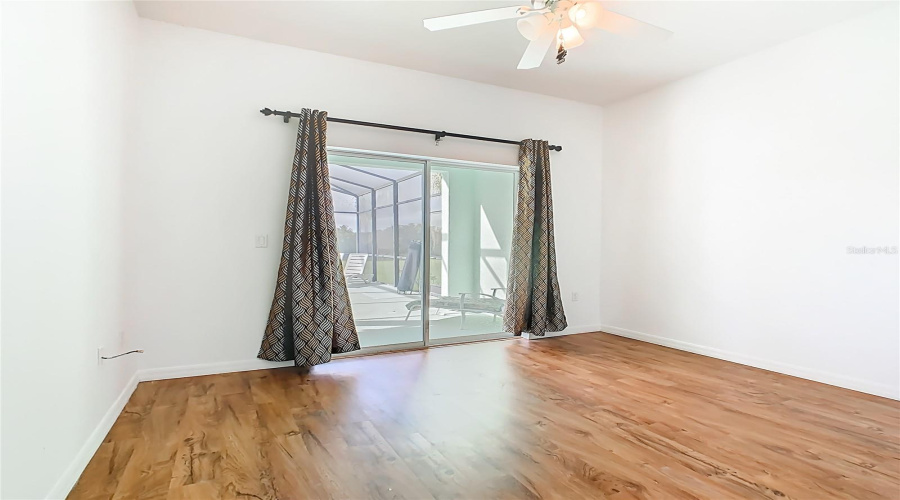 DAVENPORT, Florida 33897, 5 Bedrooms Bedrooms, ,3 BathroomsBathrooms,Residential,For Sale,MOORGATE,0,MFRO6348372