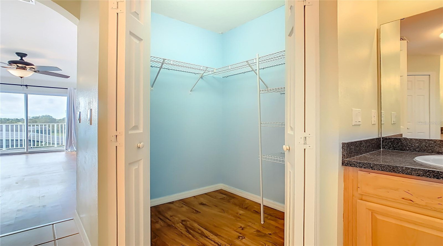 DAVENPORT, Florida 33897, 5 Bedrooms Bedrooms, ,3 BathroomsBathrooms,Residential,For Sale,MOORGATE,0,MFRO6348372